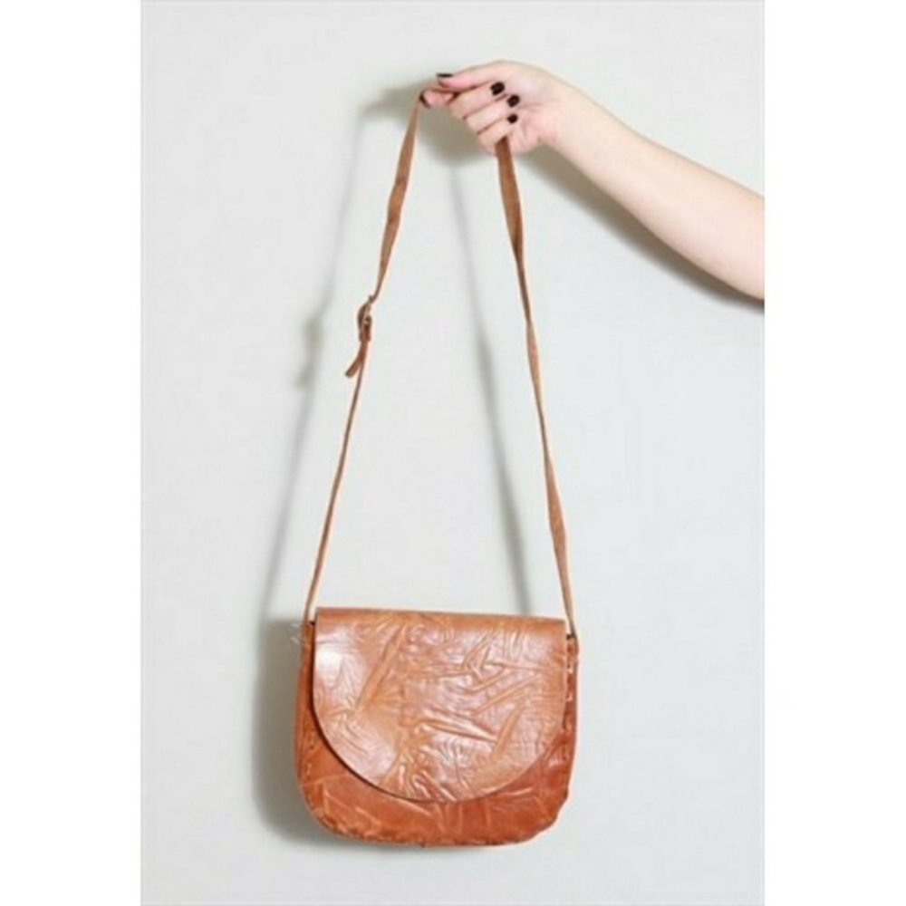 Vintage 70’s distressed boho leather bag - Picture 1 of 3